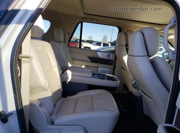 5LMJJ3LT8MEL01173 2021 LINCOLN NAVIGATOR White Vista interior trasera