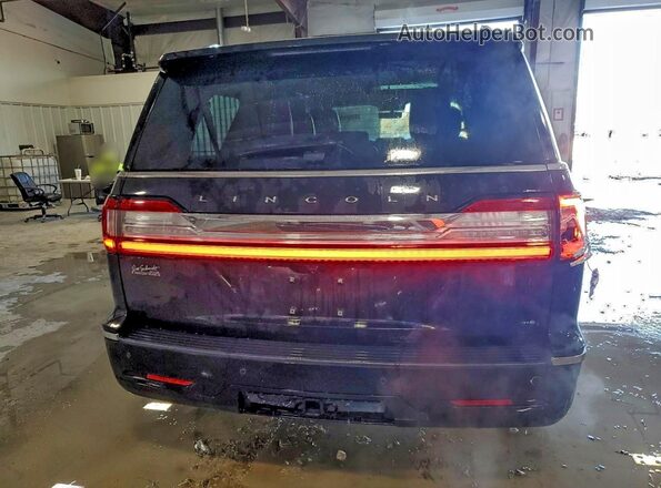 5LMJJ3LT9MEL00906 2021 LINCOLN NAVIGATOR Black Widok z tyłu