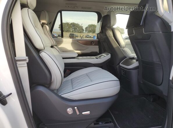5LMJJ3TG2SEL09589 2025 LINCOLN NAVIGATOR White 