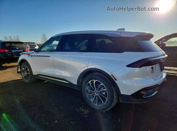 5LMPJ8JA4SJ979593 2025 LINCOLN NAUTILUS Белый Задняя левая четверть