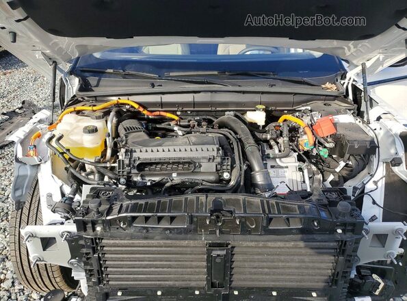 5LMPJ8K44SJ962379 2025 LINCOLN NAUTILUS White 