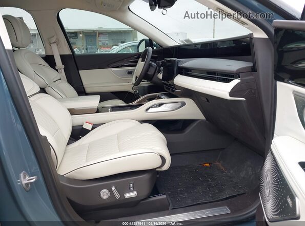 5LMPJ9JA5SJ914189 2025 LINCOLN NAUTILUS Blue Вид салону спереду