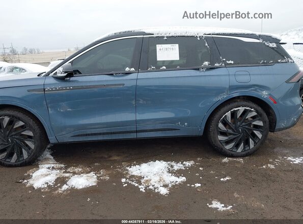 5LMPJ9JA5SJ914189 2025 LINCOLN NAUTILUS Blue Вид спереду