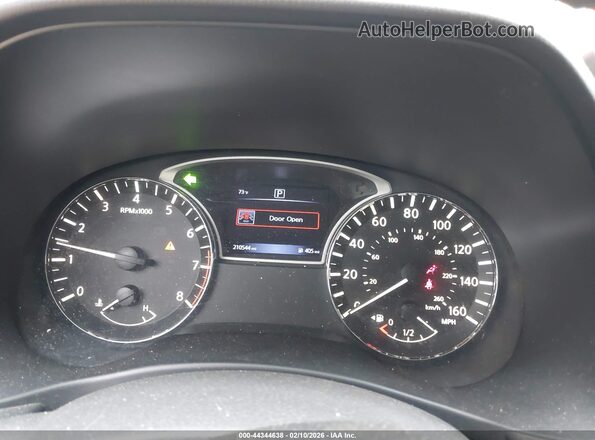 5N1AR2MN3GC615061 2016 NISSAN PATHFINDER Gray Rear seats view