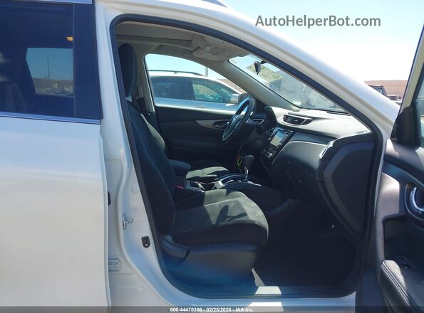 5N1AT2MT4GC790158 2016 NISSAN ROGUE White Widok wnętrza z przodu