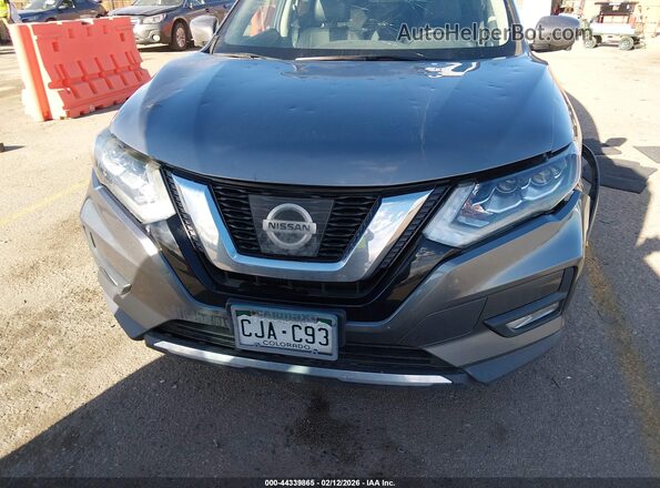 5N1AT2MV0HC746838 2017 NISSAN ROGUE Gray Սարքավորումների վահանակի տեսք