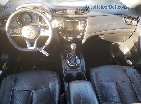 5N1AT2MV8LC751830 2020 NISSAN ROGUE Красный Вид панели приборов