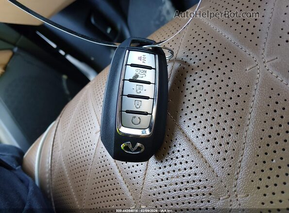 5N1DL1HT4NC339455 2022 INFINITI QX60 Silver Widok deski rozdzielczej