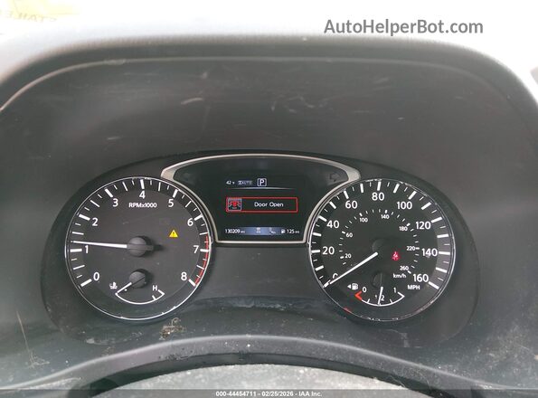 5N1DR2MM0KC637046 2019 NISSAN PATHFINDER Белый Вид задних сидений
