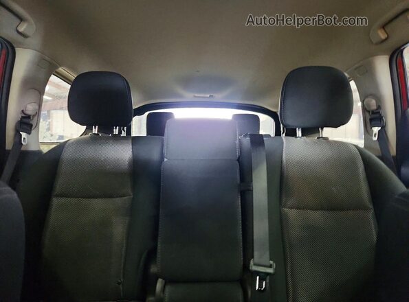 5N1DR2MM2JC665557 2018 NISSAN PATHFINDER Red Widok tylnych siedzeń