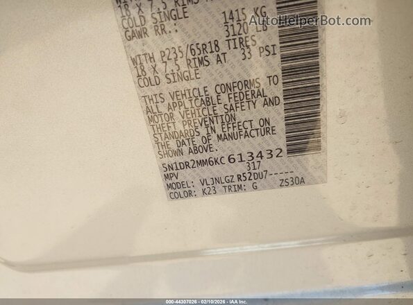 5N1DR2MM6KC613432 2019 NISSAN PATHFINDER Silver Engine compartment view