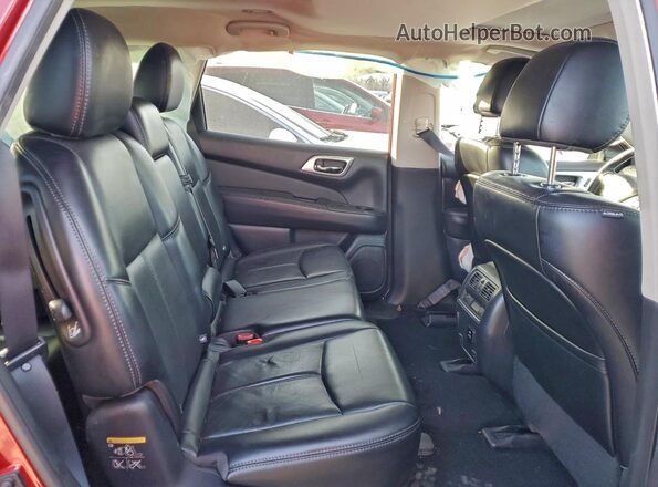 5N1DR2MM7HC651468 2017 NISSAN PATHFINDER Red Rear interior view