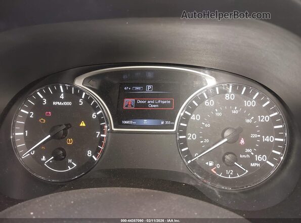 5N1DR2MM8JC628772 2018 NISSAN PATHFINDER Black Widok tylnych siedzeń
