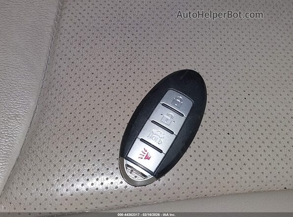5N1DR2MM9HC618388 2017 NISSAN PATHFINDER Red Widok deski rozdzielczej
