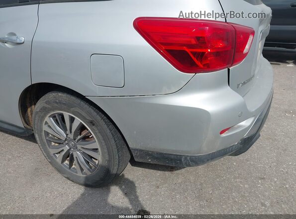 5N1DR2MN6JC629072 2018 NISSAN PATHFINDER Silver 