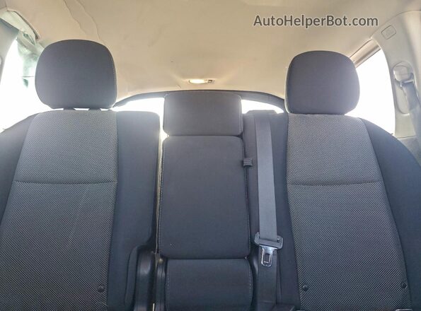 5N1DR2MN8HC670846 2017 NISSAN PATHFINDER Silver უკანა სავარძლების ხედი
