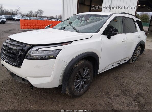 5N1DR3BC3SC251561 2025 NISSAN PATHFINDER White Առջևի ձախ երեք քառորդ տեսարան
