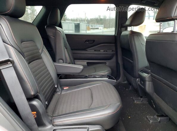 5N1DR3BD0PC270729 2023 NISSAN PATHFINDER Gray 
