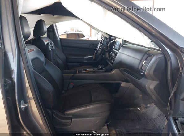5N1DR3BD3RC250171 2024 NISSAN PATHFINDER Gray Вид салону спереду