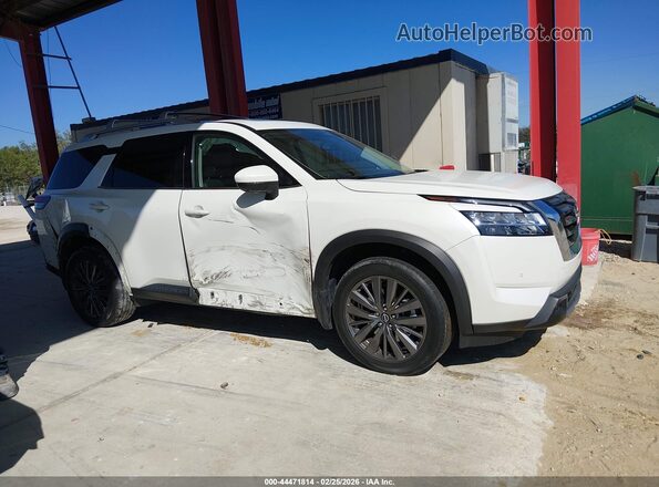 5N1DR3CD2PC255101 2023 NISSAN PATHFINDER White უკანა სალონის ხედი