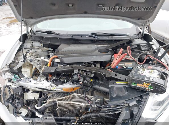 5N1ET2MV0JC801196 2018 NISSAN ROGUE HYBRID Silver Vista trasera
