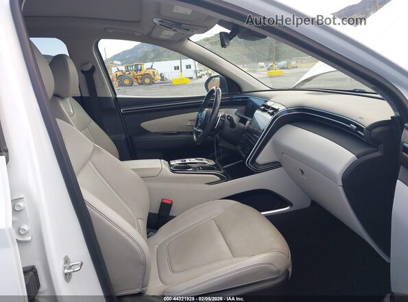 5NMJECAE9NH034821 2022 HYUNDAI TUCSON White Widok wnętrza z przodu