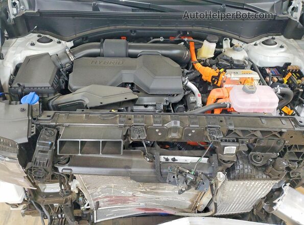 5NMP3DG19SH067467 2025 HYUNDAI SANTA White ძრავის განყოფილების ხედი