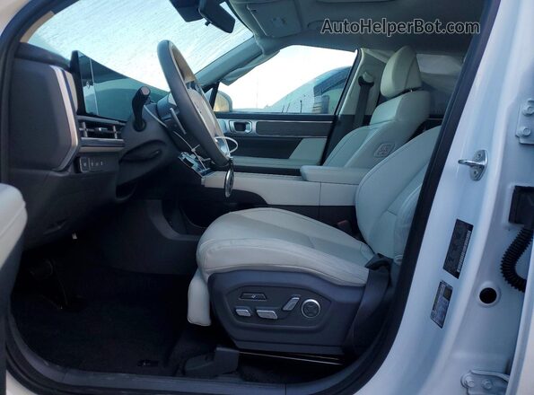 5NMP5DG1XSH039493 2025 HYUNDAI SANTA White Вид салону спереду