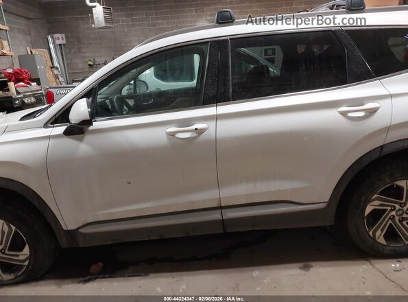 5NMS2DAJ1NH396996 2022 HYUNDAI SANTA FE White უკანა სალონის ხედი