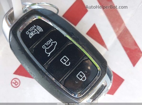 5NMS33AD3KH026288 2019 HYUNDAI SANTA FE White Widok deski rozdzielczej