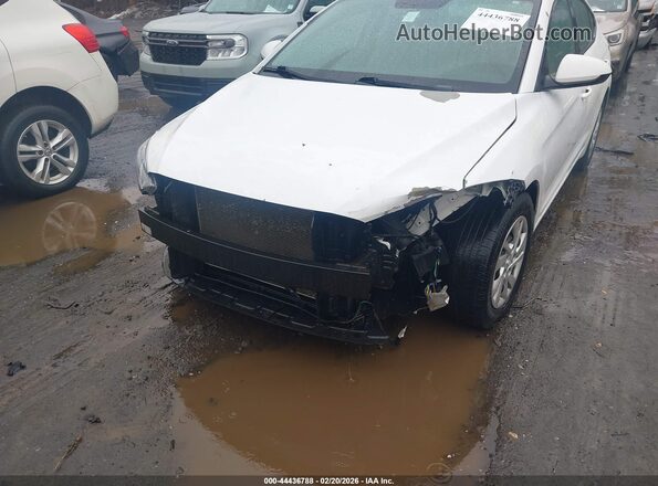 5NPD74LF0HH066079 2017 HYUNDAI ELANTRA White Widok z przodu