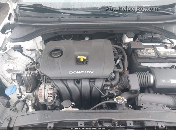 5NPD74LF0HH066079 2017 HYUNDAI ELANTRA White Widok z tyłu