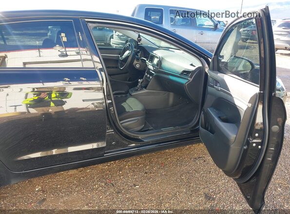 5NPD74LF1LH521109 2020 HYUNDAI ELANTRA Black Вид салону спереду