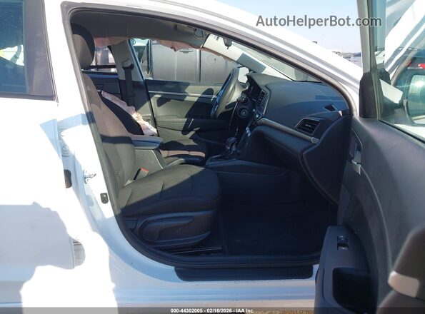 5NPD74LF3LH529017 2020 HYUNDAI ELANTRA White წინა სალონის ხედი
