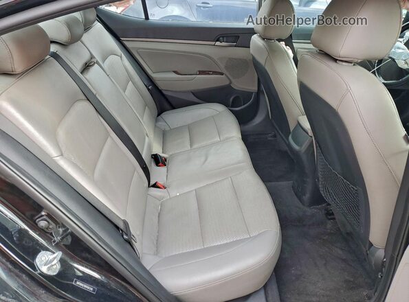 5NPD84LF0HH161240 2017 HYUNDAI ELANTRA Black Widok tylnych siedzeń