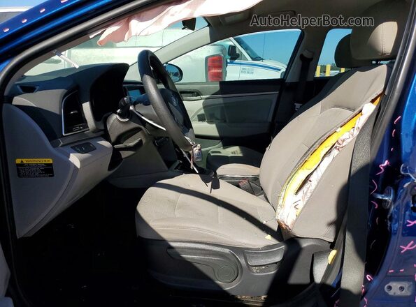 5NPD84LF1JH232421 2018 HYUNDAI ELANTRA Синий Вид салона спереди