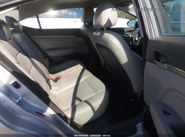 5NPD84LF1JH272353 2018 HYUNDAI ELANTRA Silver VIN კოდის სტიკერის ხედი