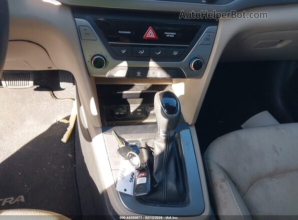 5NPD84LFXJH263036 2018 HYUNDAI ELANTRA Белый 