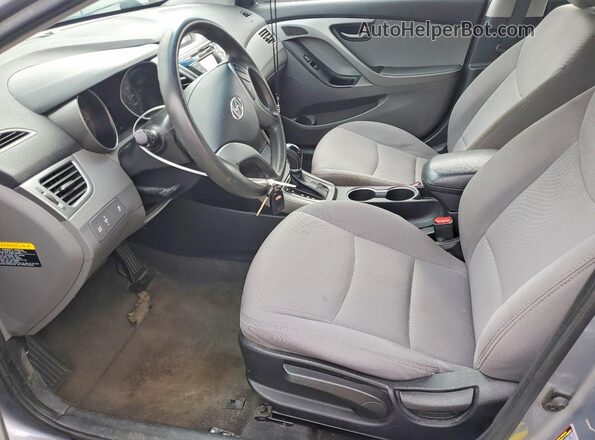 5NPDH4AE5GH689364 2016 HYUNDAI ELANTRA Gray Widok wnętrza z przodu