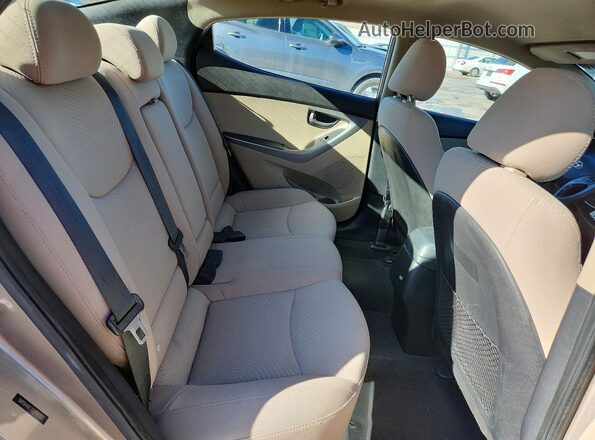 5NPDH4AE7GH714393 2016 HYUNDAI ELANTRA Золотой Вид задних сидений