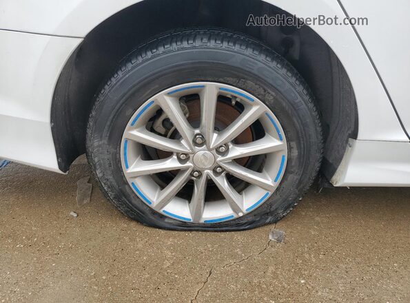 5NPE24AF2KH763962 2019 HYUNDAI SONATA White 