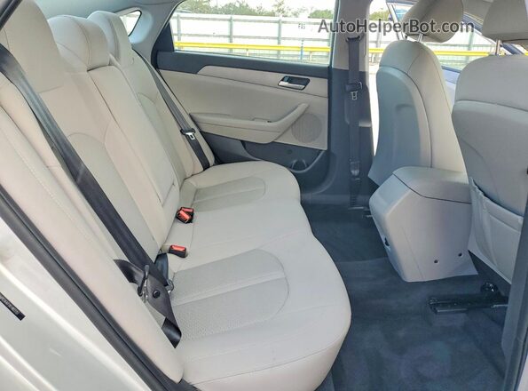 5NPE24AF2KH803151 2019 HYUNDAI SONATA Silver 