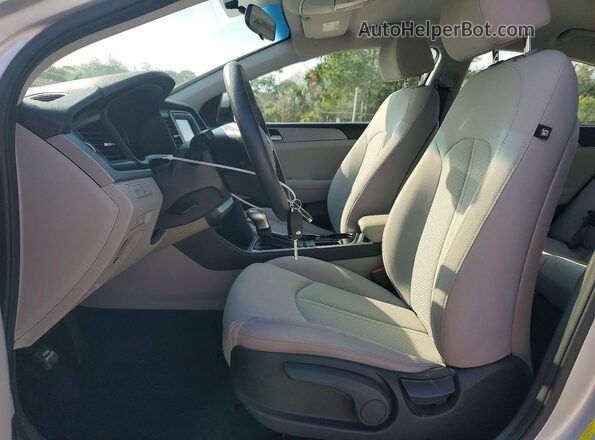 5NPE24AF2KH803151 2019 HYUNDAI SONATA Silver 