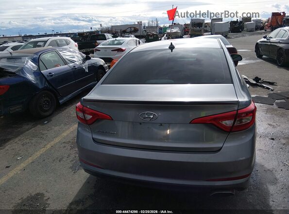 5NPE24AF3HH572737 2017 HYUNDAI SONATA Silver 