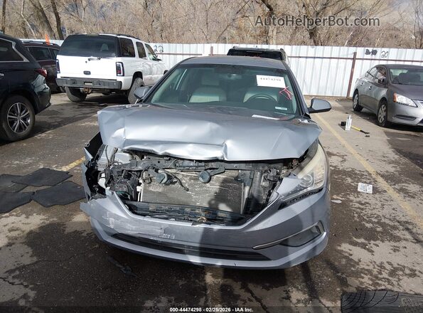 5NPE24AF3HH572737 2017 HYUNDAI SONATA Silver უკანა სალონის ხედი