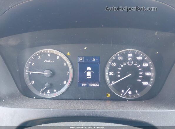 5NPE24AF5HH516508 2017 HYUNDAI SONATA Silver Вид задніх сидінь