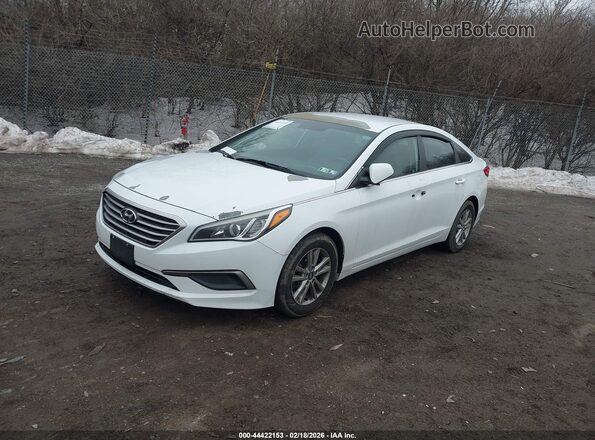 5NPE24AFXGH309367 2016 HYUNDAI SONATA White წინა მარცხენა ხედი სამი მეოთხედიდან