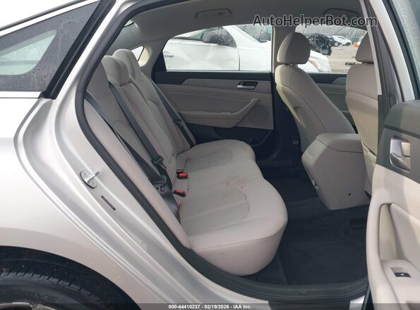5NPE34AF2JH632106 2018 HYUNDAI SONATA Silver 
