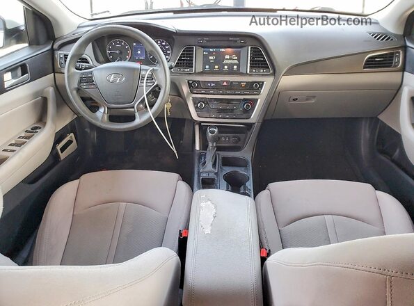 5NPE34AF4HH524273 2017 HYUNDAI SONATA Белый Вид панели приборов