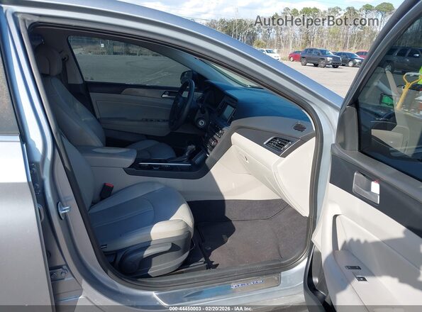 5NPE34AF5GH410118 2016 HYUNDAI SONATA Серебряный Вид салона спереди